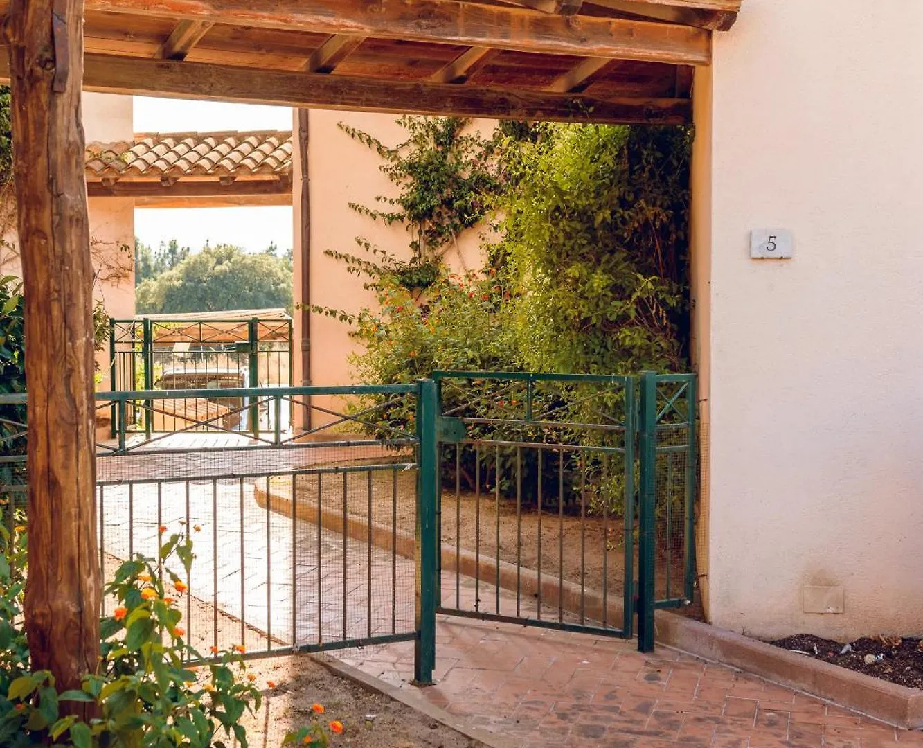 Апартаменты The Three Waves Lux, Olbia Mare